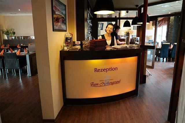Hotel Restaurant Zum Hollengrund Heeslingen Buitenkant foto