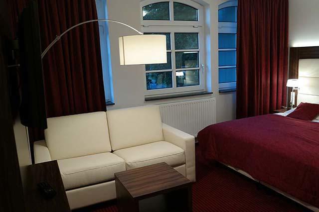 Hotel Restaurant Zum Hollengrund Heeslingen Buitenkant foto
